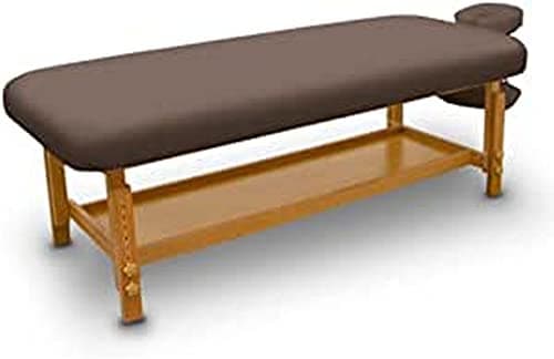 Table de massage fixe QUIRUMED en bois marron, plateau en similicuir, têtière amovible et grande étagère basse