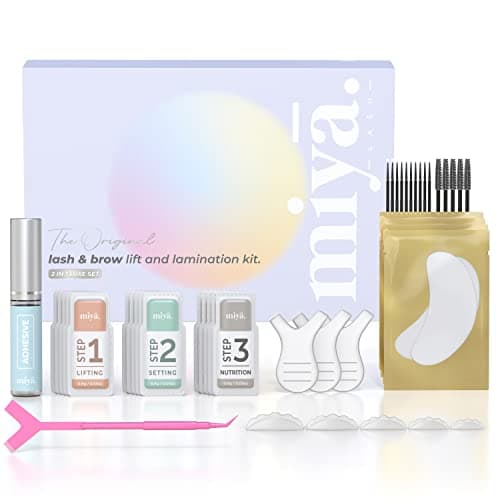 Kit MIYA LASH 2 en 1 cils et sourcils : colle, sachets étapes 1, 2 et 3, protections en silicone, patch sous l'œil et brosses devant la boîte