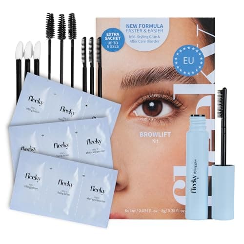 Kit Fleeky Browlift Nouvelle Génération : sachets bleus à trois compartiments, tube bleu de colle de styling, goupillons et applicateurs devant la boîte