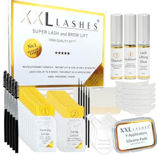 Kit XXL Lashes Super Lash and Brow Lift : boîte blanche et dorée, trois flacons, sachets de lotion numérotés, pads et applicateurs