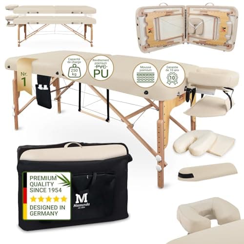Table de massage pliante MASSUNDA Comfort Deluxe beige en bois avec têtière, sac de transport noir et accessoires disposés autour
